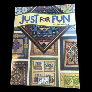 Just for Fun Debbie Mumm Quilt book by Leisure‎ Arts #3974